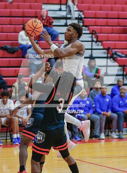 Thumbnail 2 in Dutchtown vs. McEachern (Hard in the Paint)  photogallery.