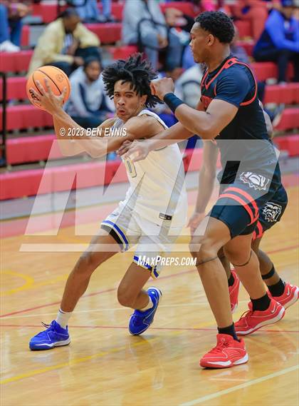 Thumbnail 2 in Dutchtown vs. McEachern (Hard in the Paint)  photogallery.