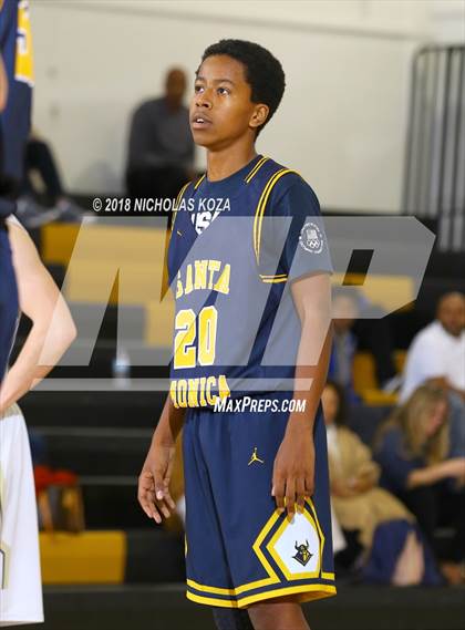 Thumbnail 2 in West Torrance vs. Santa Monica (Bishop Montgomery Shootout) photogallery.