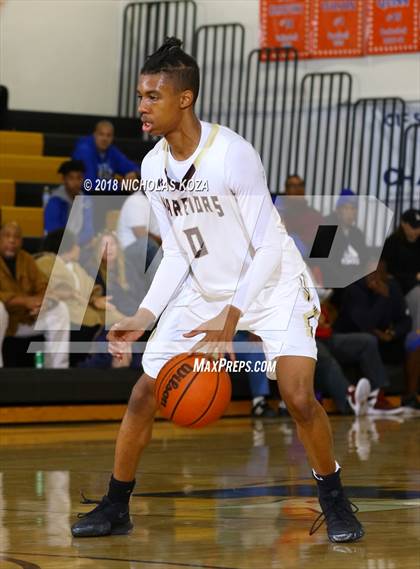 Thumbnail 1 in West Torrance vs. Santa Monica (Bishop Montgomery Shootout) photogallery.