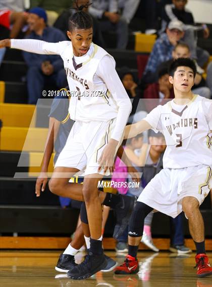 Thumbnail 3 in West Torrance vs. Santa Monica (Bishop Montgomery Shootout) photogallery.