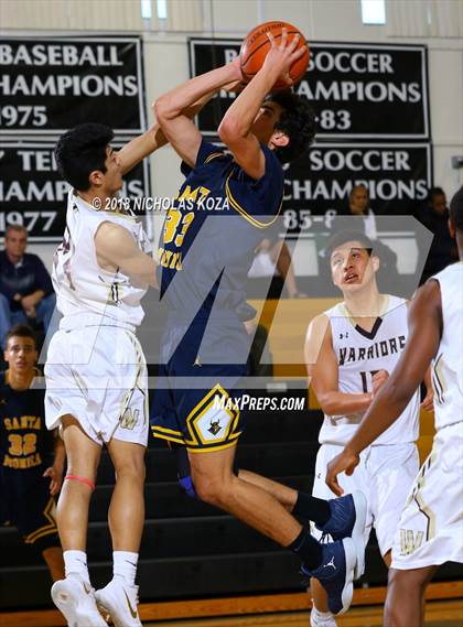 Thumbnail 3 in West Torrance vs. Santa Monica (Bishop Montgomery Shootout) photogallery.