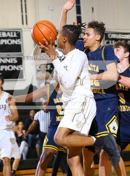 Thumbnail 2 in West Torrance vs. Santa Monica (Bishop Montgomery Shootout) photogallery.