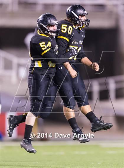 Thumbnail 3 in Roy vs. Timpview (UHSAA 4A Final) photogallery.