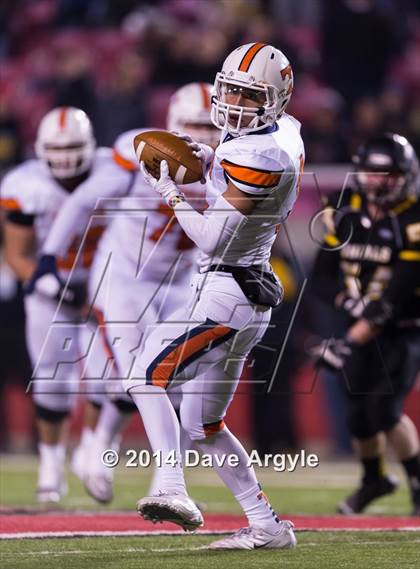 Thumbnail 3 in Roy vs. Timpview (UHSAA 4A Final) photogallery.