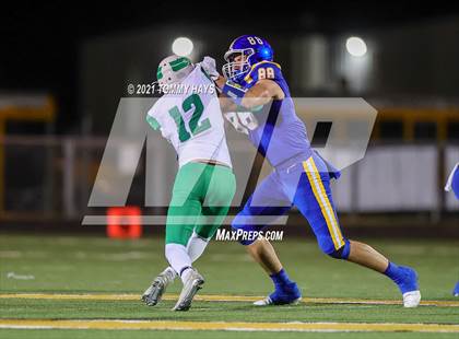Thumbnail 2 in Brock vs. Wall (UIL 3A Bi-District) photogallery.