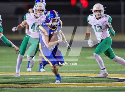 Thumbnail 2 in Brock vs. Wall (UIL 3A Bi-District) photogallery.