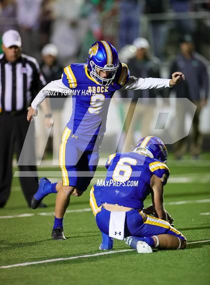 Thumbnail 3 in Brock vs. Wall (UIL 3A Bi-District) photogallery.