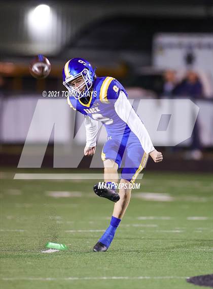 Thumbnail 3 in Brock vs. Wall (UIL 3A Bi-District) photogallery.