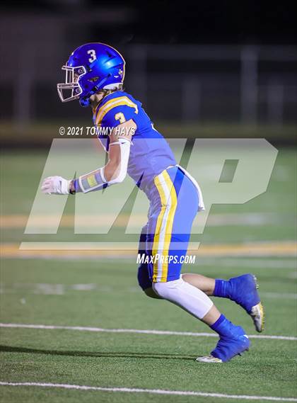 Thumbnail 2 in Brock vs. Wall (UIL 3A Bi-District) photogallery.
