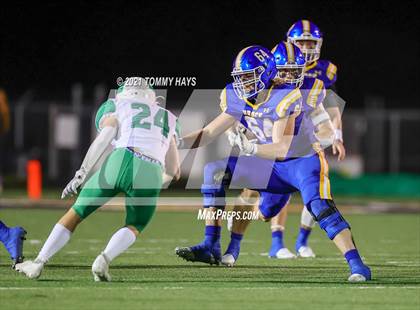 Thumbnail 2 in Brock vs. Wall (UIL 3A Bi-District) photogallery.