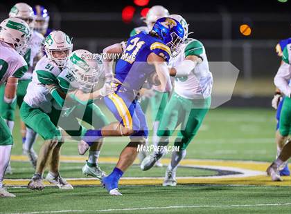 Thumbnail 2 in Brock vs. Wall (UIL 3A Bi-District) photogallery.
