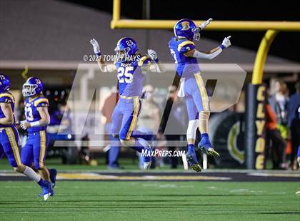 Thumbnail 1 in Brock vs. Wall (UIL 3A Bi-District) photogallery.