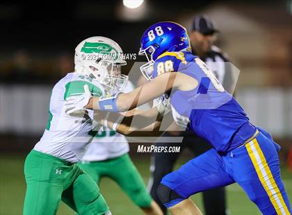 Thumbnail 3 in Brock vs. Wall (UIL 3A Bi-District) photogallery.