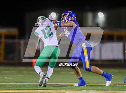 Thumbnail 3 in Brock vs. Wall (UIL 3A Bi-District) photogallery.