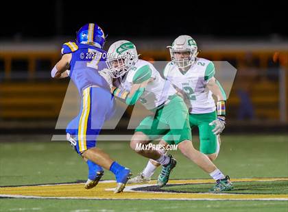 Thumbnail 2 in Brock vs. Wall (UIL 3A Bi-District) photogallery.
