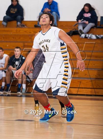 Thumbnail 2 in Turlock vs. Freedom photogallery.