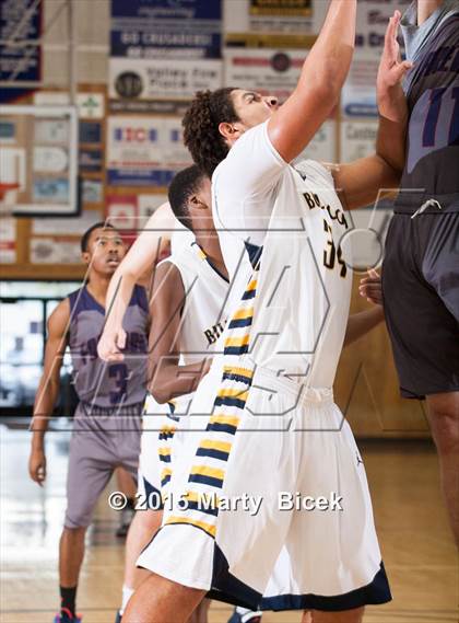 Thumbnail 2 in Turlock vs. Freedom photogallery.