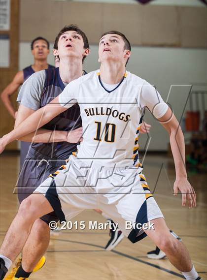 Thumbnail 2 in Turlock vs. Freedom photogallery.