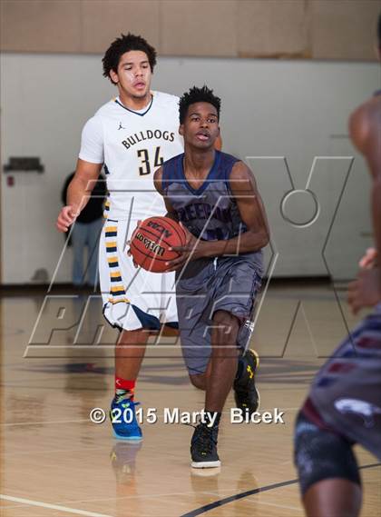 Thumbnail 1 in Turlock vs. Freedom photogallery.