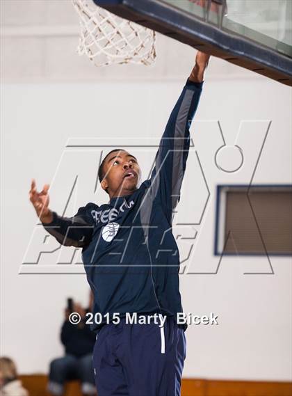 Thumbnail 2 in Turlock vs. Freedom photogallery.