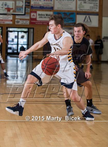 Thumbnail 3 in Turlock vs. Freedom photogallery.
