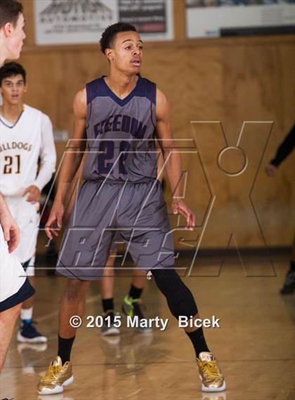 Thumbnail 1 in Turlock vs. Freedom photogallery.