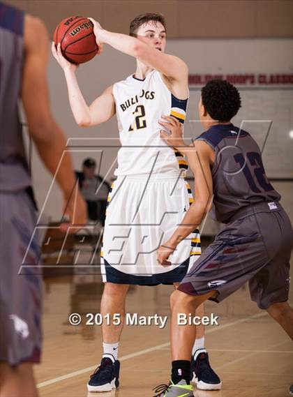 Thumbnail 2 in Turlock vs. Freedom photogallery.