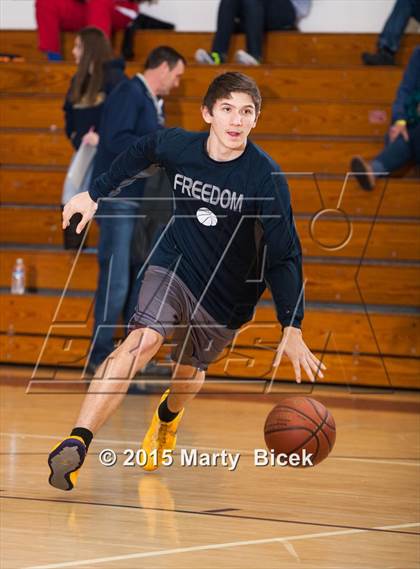 Thumbnail 1 in Turlock vs. Freedom photogallery.