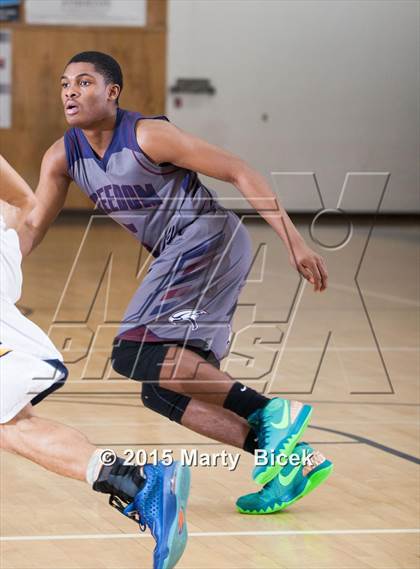 Thumbnail 1 in Turlock vs. Freedom photogallery.