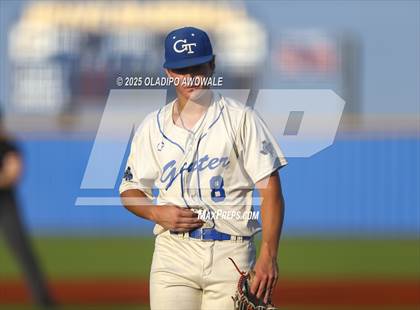 Thumbnail 2 in Liberty-Eylau vs. Gunter (UIL 3A Region 2 Div 1 Region Finals) photogallery.