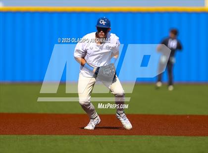 Thumbnail 2 in Liberty-Eylau vs. Gunter (UIL 3A Region 2 Div 1 Region Finals) photogallery.