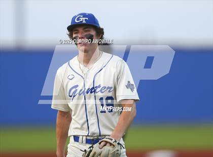 Thumbnail 2 in Liberty-Eylau vs. Gunter (UIL 3A Region 2 Div 1 Region Finals) photogallery.