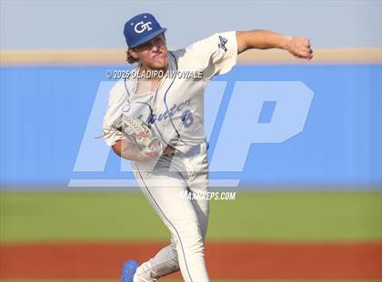 Thumbnail 2 in Liberty-Eylau vs. Gunter (UIL 3A Region 2 Div 1 Region Finals) photogallery.