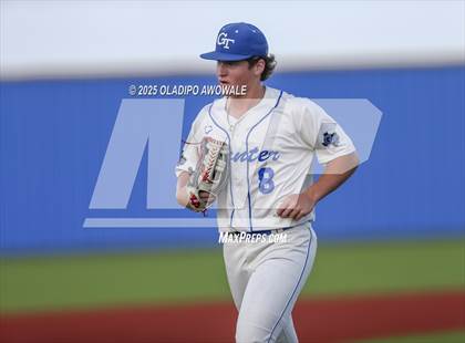 Thumbnail 1 in Liberty-Eylau vs. Gunter (UIL 3A Region 2 Div 1 Region Finals) photogallery.