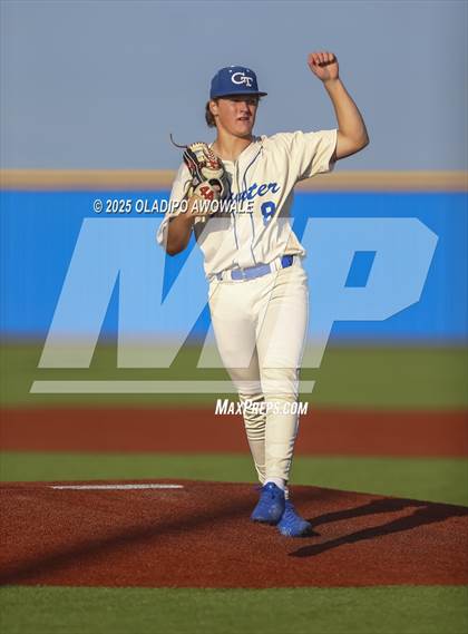 Thumbnail 3 in Liberty-Eylau vs. Gunter (UIL 3A Region 2 Div 1 Region Finals) photogallery.