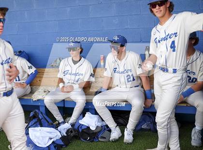 Thumbnail 1 in Liberty-Eylau vs. Gunter (UIL 3A Region 2 Div 1 Region Finals) photogallery.