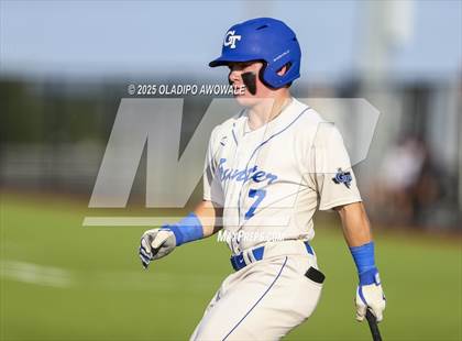 Thumbnail 2 in Liberty-Eylau vs. Gunter (UIL 3A Region 2 Div 1 Region Finals) photogallery.