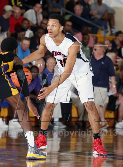 Thumbnail 2 in Milton vs. Montverde Academy (City of Palms Classic) photogallery.
