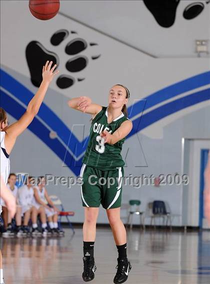 Thumbnail 3 in Colfax vs. Elk Grove (Bulldog Winter Classic) photogallery.