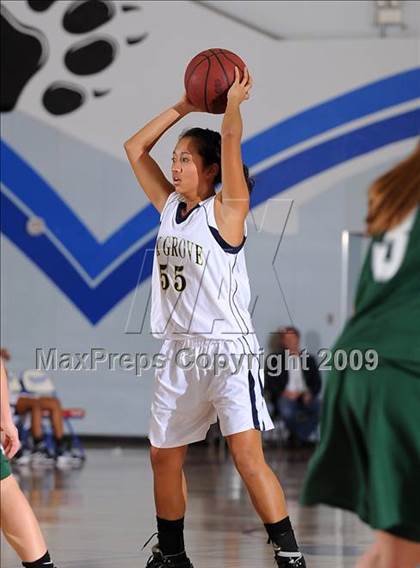 Thumbnail 3 in Colfax vs. Elk Grove (Bulldog Winter Classic) photogallery.