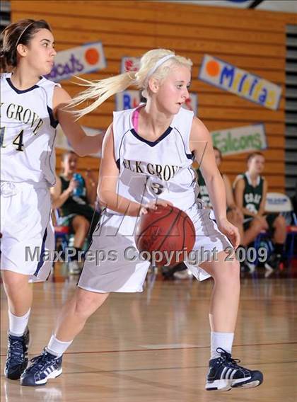Thumbnail 1 in Colfax vs. Elk Grove (Bulldog Winter Classic) photogallery.