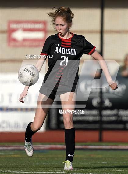 Thumbnail 2 in Oakton @ James Madison photogallery.