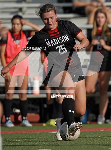 Thumbnail 2 in Oakton @ James Madison photogallery.