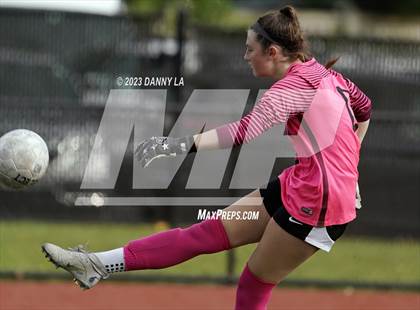 Thumbnail 3 in Oakton @ James Madison photogallery.
