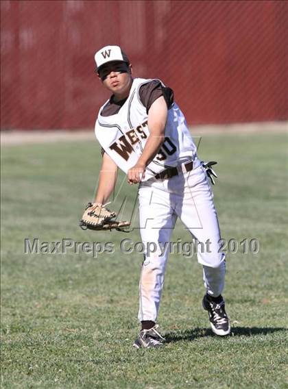 Thumbnail 1 in West vs. Deer Valley (Righetti Spring Classic) photogallery.