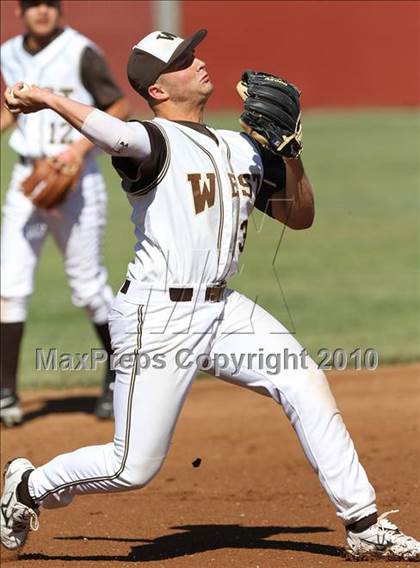 Thumbnail 3 in West vs. Deer Valley (Righetti Spring Classic) photogallery.