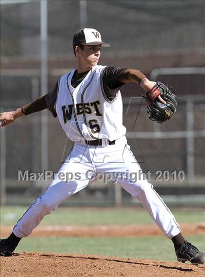 Thumbnail 2 in West vs. Deer Valley (Righetti Spring Classic) photogallery.