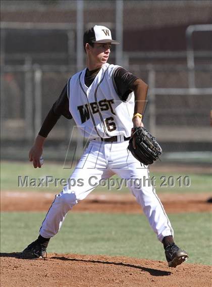 Thumbnail 2 in West vs. Deer Valley (Righetti Spring Classic) photogallery.