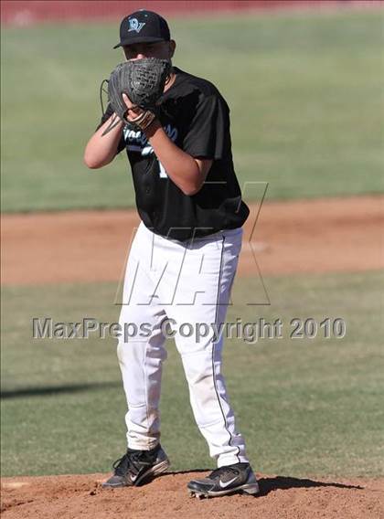 Thumbnail 3 in West vs. Deer Valley (Righetti Spring Classic) photogallery.